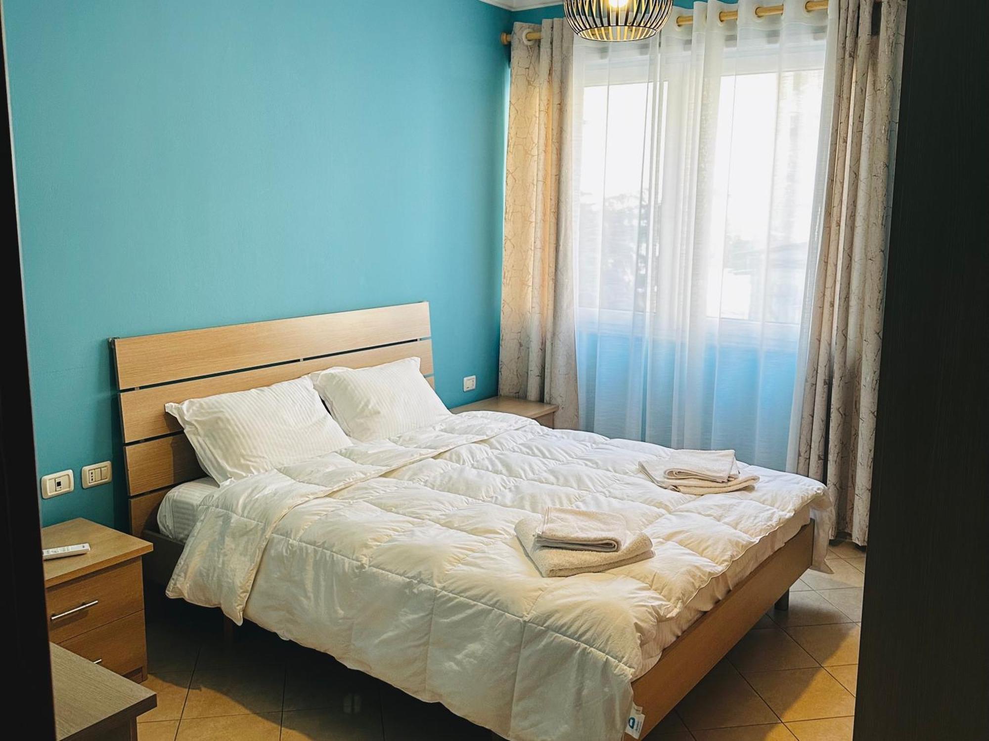 Quiet & Spacious City Center Apartment - 4 Min Walk Tirana Exterior photo